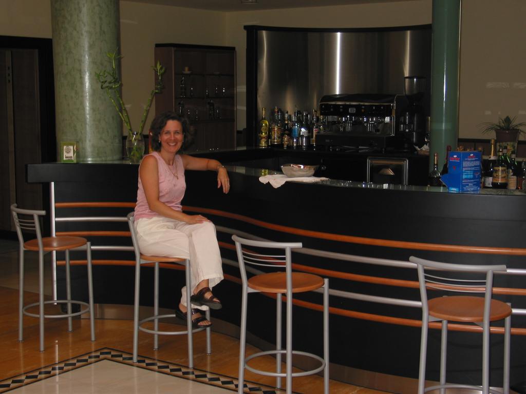 Hotel D.G. Garden Benevento Bagian luar foto