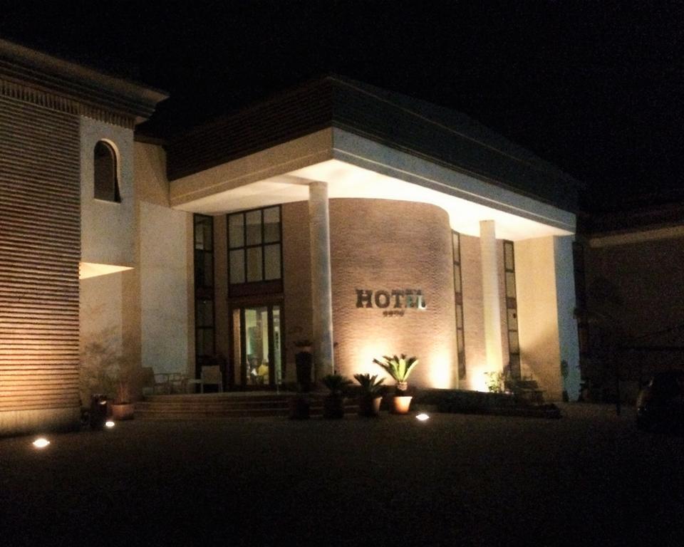 Hotel D.G. Garden Benevento Bagian luar foto
